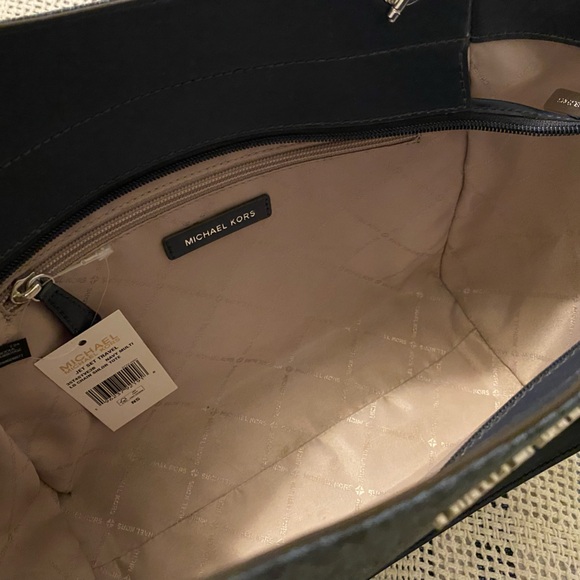 Michael Kors Navy and Cream Signature Tote - Picture 14 of 16